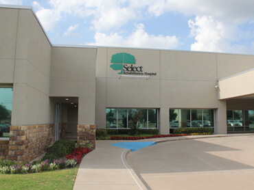 Select Rehabilitation Hospital of Denton view of building exterior.